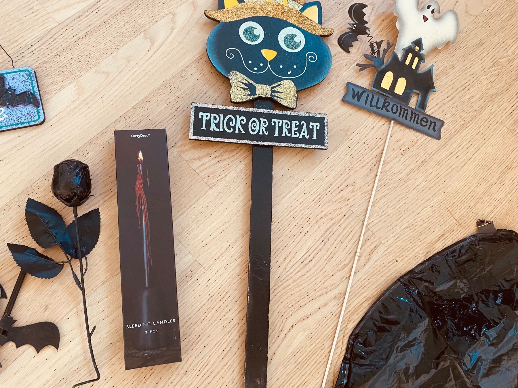 Toutes les décorations: Halloween Deko Set 19teilig – D'occasion à Malters par Kuettel1 3