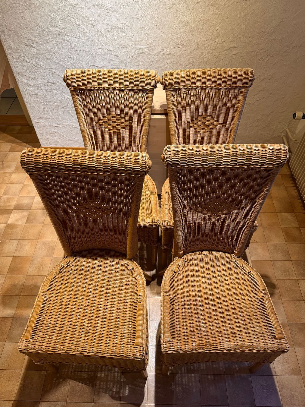 Sedie: 4 Rattanstühle – Usato da Thun venduto da Astralbern