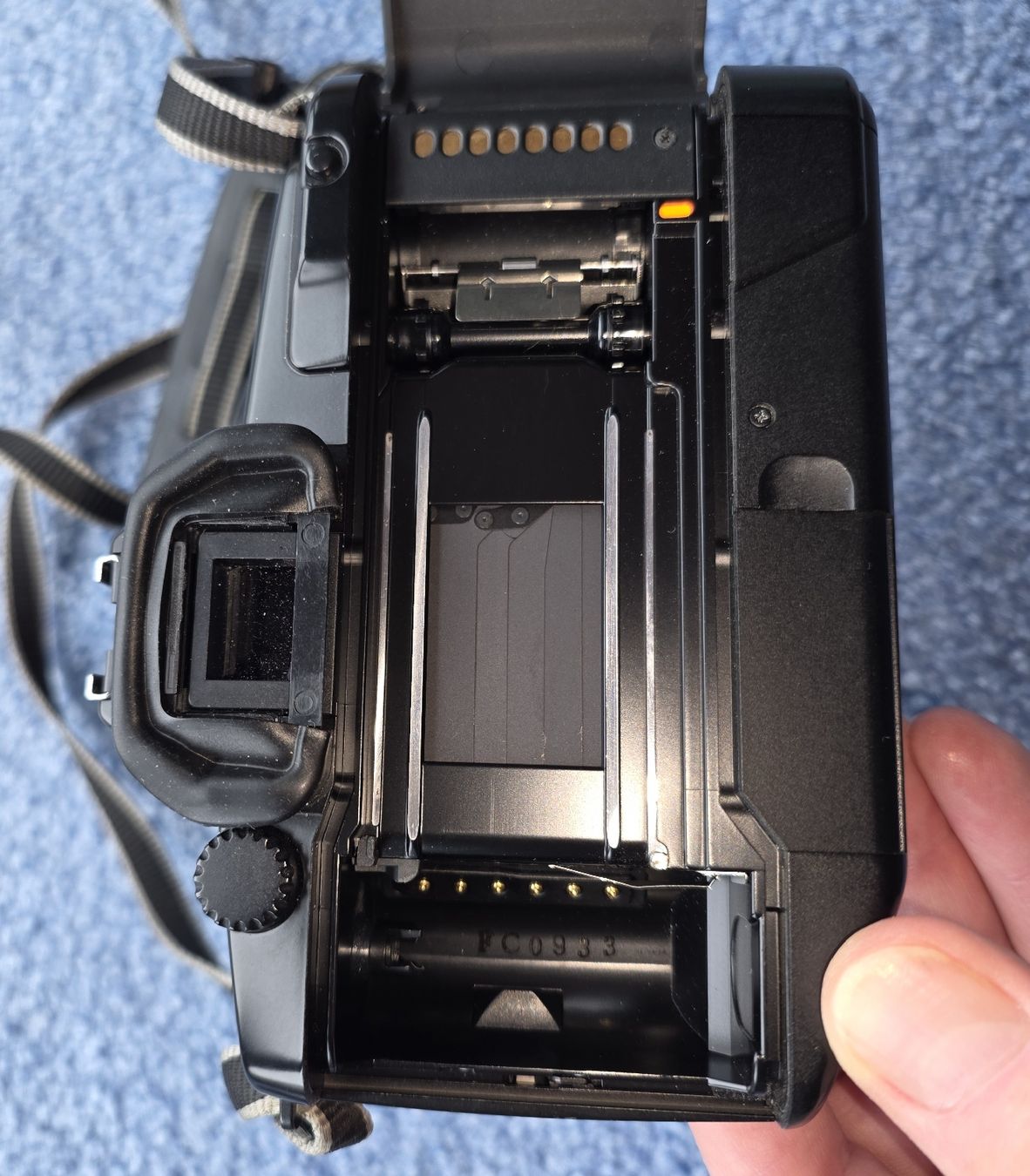 Canon Fotocamera: Canon EOS Kamera mit Blitz, Fujifilm + Tragtasche – Usato da Feldbach venduto da gardenmagic 1