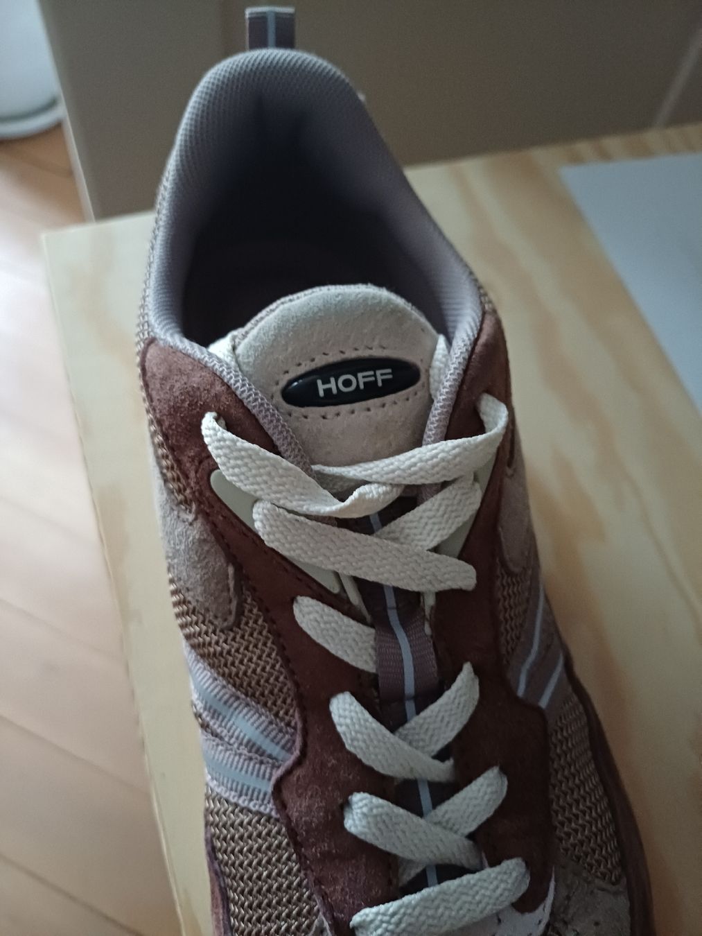 Scarpe da uomo: Hoff Sneaker, fast neu – Nuovo (secondo la descrizione) da Luzern venduto da sar_87r8 2