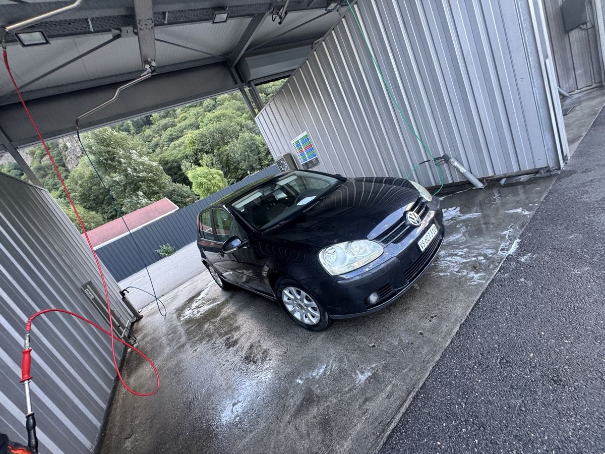 VW Autos: Golf 5 1.9tdi – D'occasion à Martigny par msn_ym5p 2