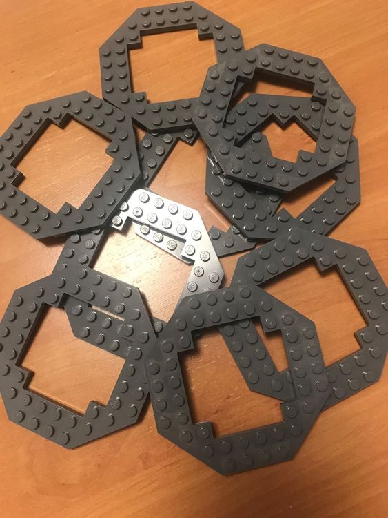 Lego 6xPlatte Octagonal 10X10 (6063) (Gebraucht) in Basel für CHF 4 ...