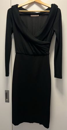 Black dress, size S, sweetheart neckline