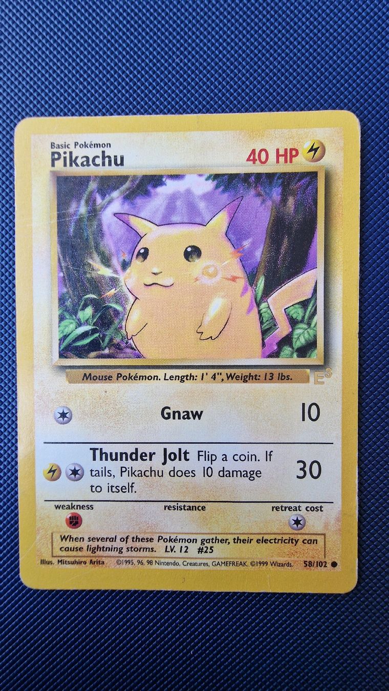 Pokémon Carte collezionabili: Pikachu [E3] #58 – Pokémon Base Set – Usato da Veytaux venduto da PocketMonster