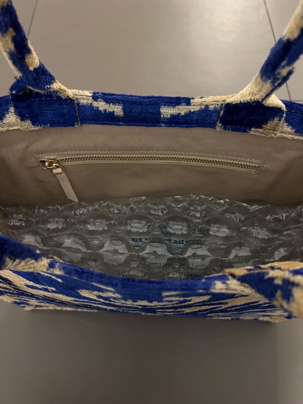Borse da donna: Silk Tote Bag – Nuovo e nell'imballaggio originale da Adliswil venduto da Schnugg0 2