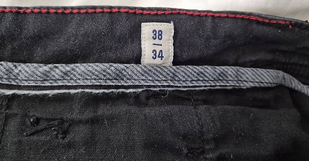 Pantalons: blend chino hose schwarz – D'occasion à Wetzikon ZH par Juergen_B 1