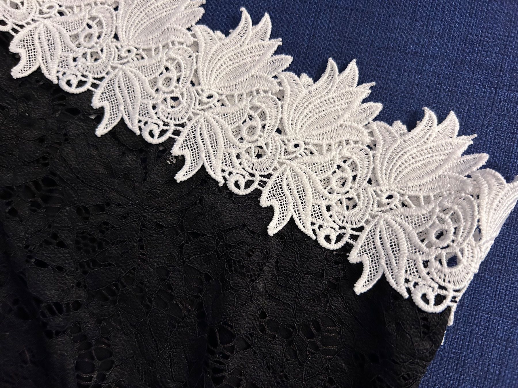 Hosen: Pretty summer lace short trousers – Gebraucht aus Biel/Bienne von zit_v5yc 3