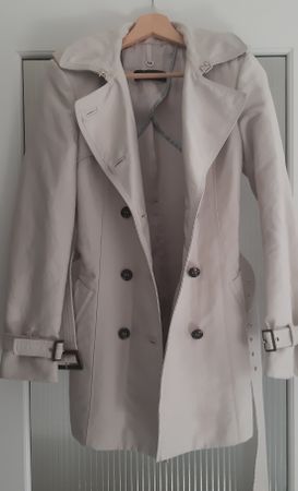 NEU! Trenchcoat ZARA Gr. 36 NEU Preis 120 Fr.