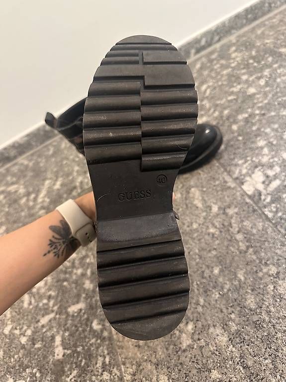 Chaussures femmes: Stiefel von Guess – D'occasion à Luzern par Alex.root 1