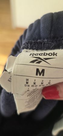 Reebok Jogginghose dunkelblau Grösse M guter Zustand