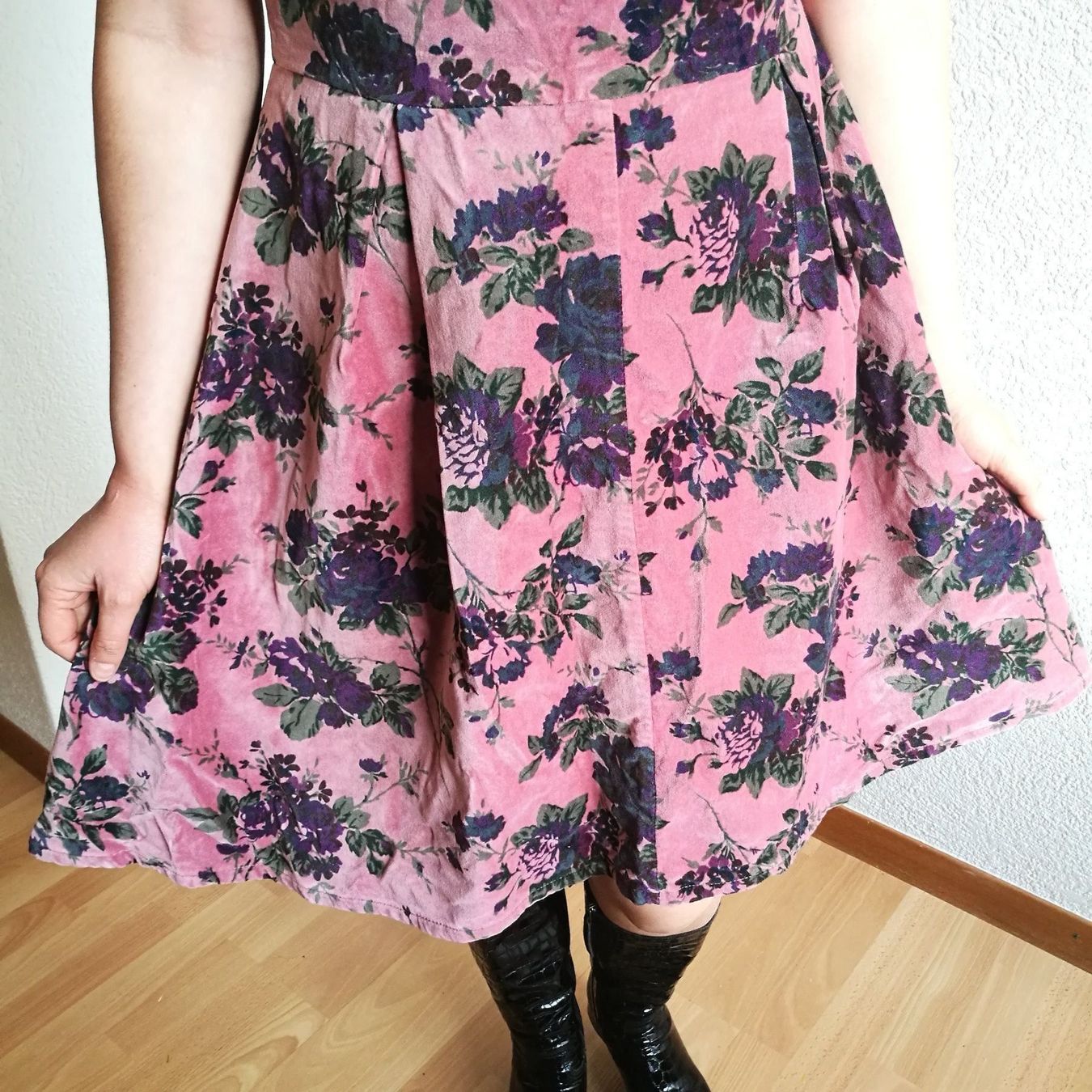 Nile Vestiti: Nile Robe en velours/Samtkleid von Nile – Usato da Martigny venduto da Lea_lucci 5