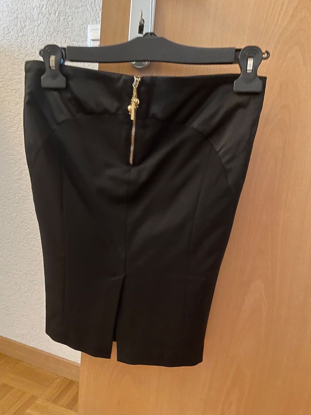 Gonne: Jupe noire Elisabetta Franchi – Nuovo (secondo la descrizione) da Echichens venduto da tiz_52zt 1