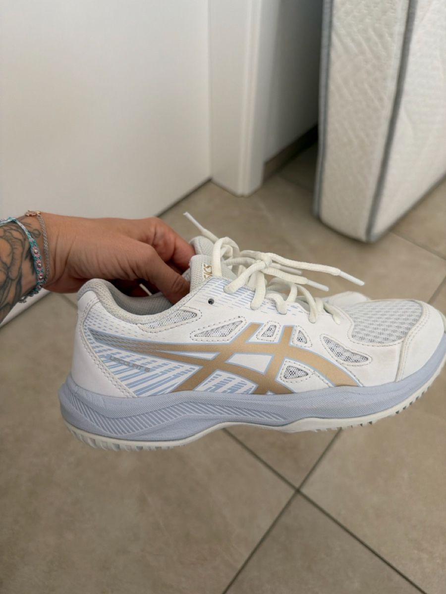 Asics Scarpe per ragazze: Asics lipcourt 6 – Usato da Fétigny venduto da Titou2010