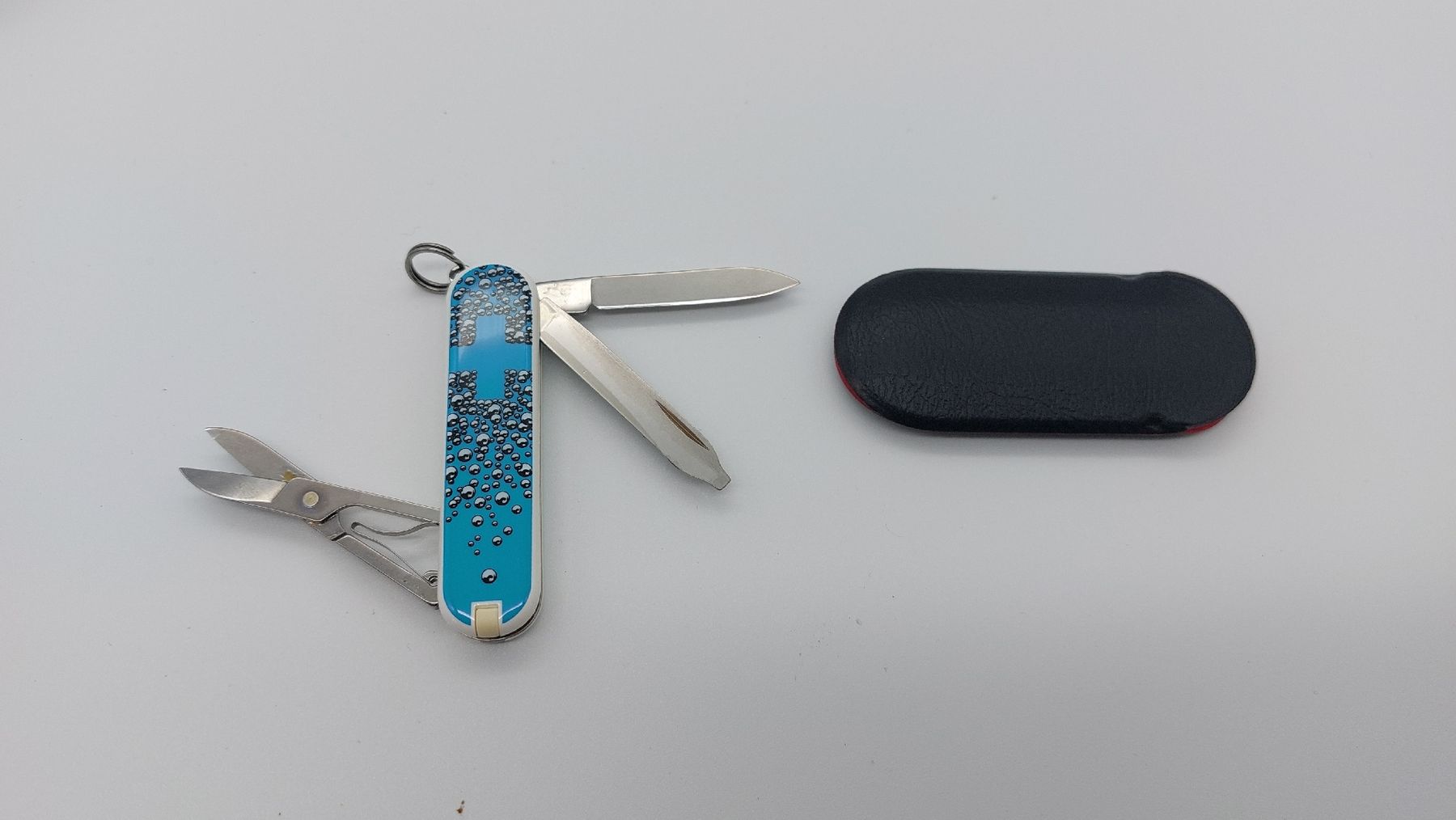 Victorinox Coltelli tascabile: Victorinox Classic LE 2013 Blob – Nuovo e nell'imballaggio originale da Hellbühl venduto da 30R_R30 1