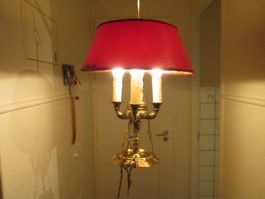 Lustre vintage 4 bougies abat-jour rouge