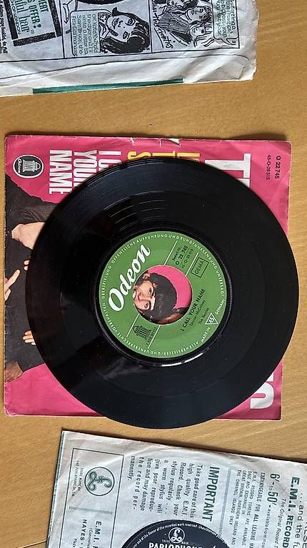 Dischi in vinile: 3 beatles singles – Usato da Basel venduto da mentaltrap 3