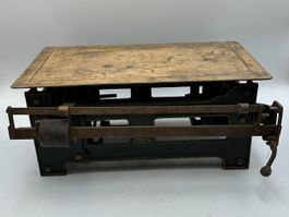 Antike Tischwaage bis 25 kg Schmiedeeisen - D.R.G.M.