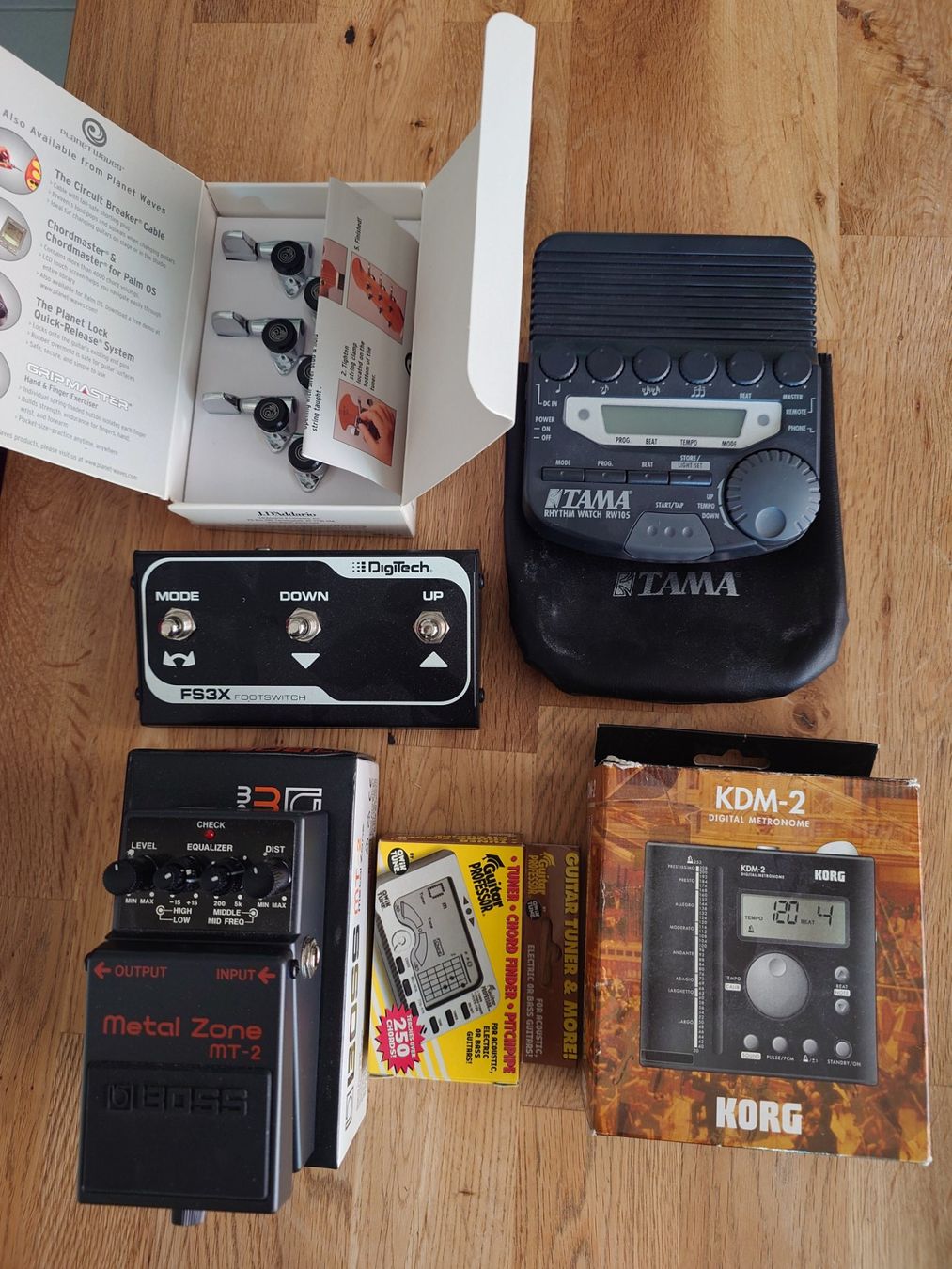 Musikinstrumente: Gitaren Zubehör diverses – Gebraucht aus Buus von Pidimodelle 4