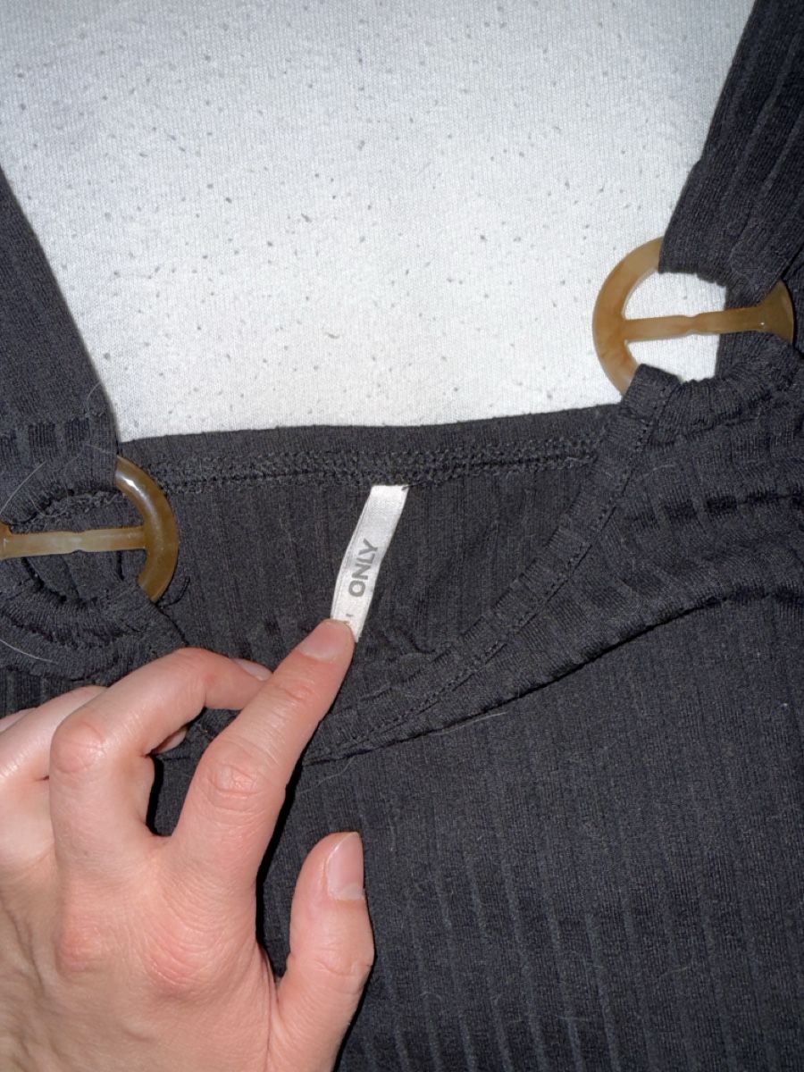 Tops: ONLY Top schwarz Grösse S  – Gebraucht aus Basel von Xeno_96 1