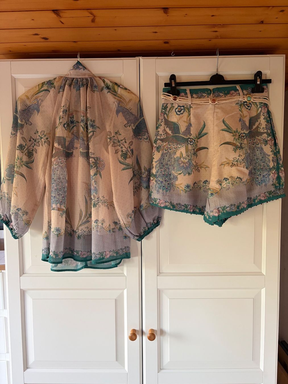 Kleiderpakete: Summer Elegant Blouse & Shorts – Neu (gemäss Beschreibung) aus St.Josefen von lop_lh8d 3