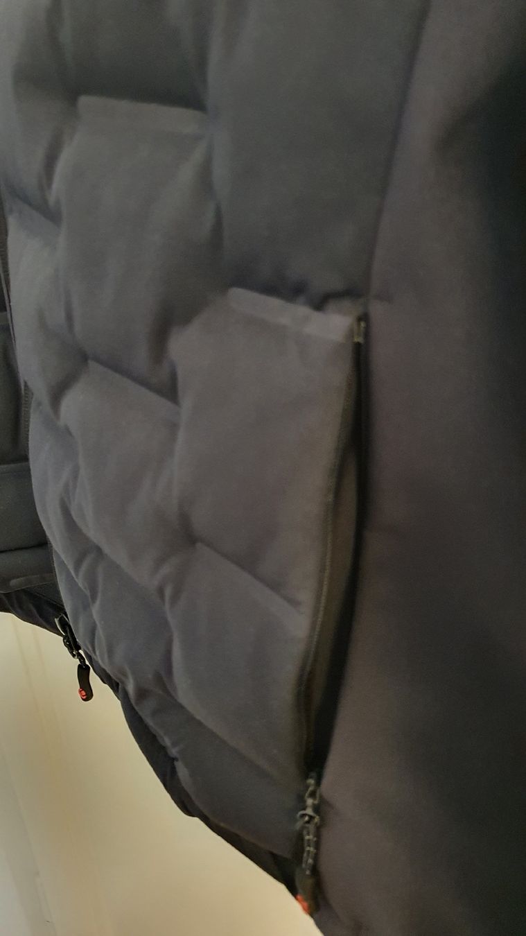 Jacken: Jacke – Gebraucht aus Basel von and_xs78 4