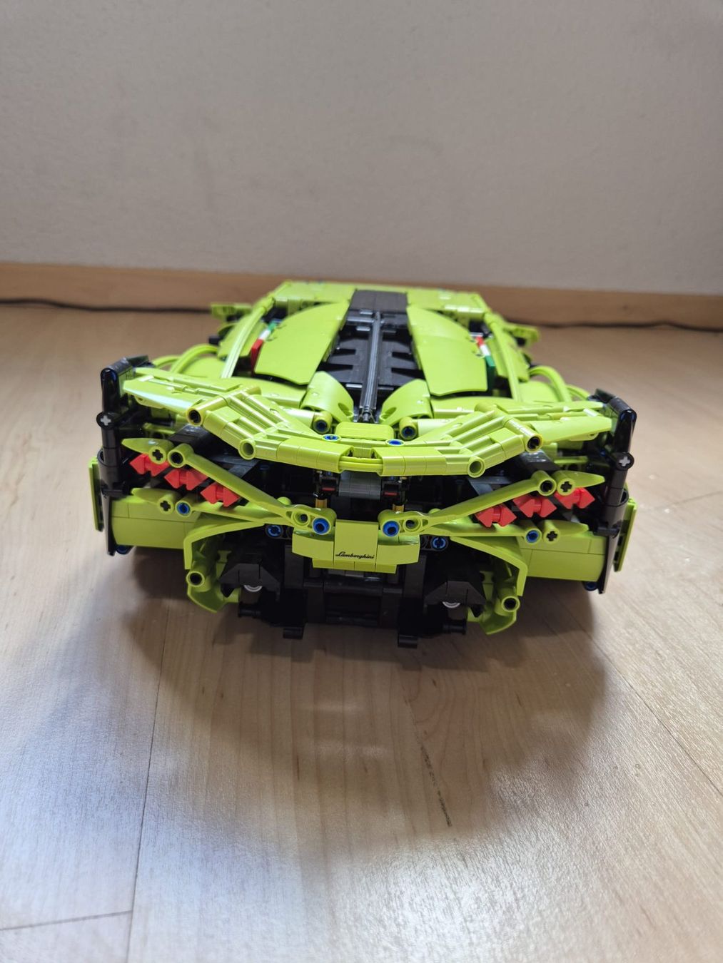 Lego Kit di costruzioni: Top Zustand! Lego Technic Lamborghini Sian – Usato da Pfungen venduto da Mizutayio 4