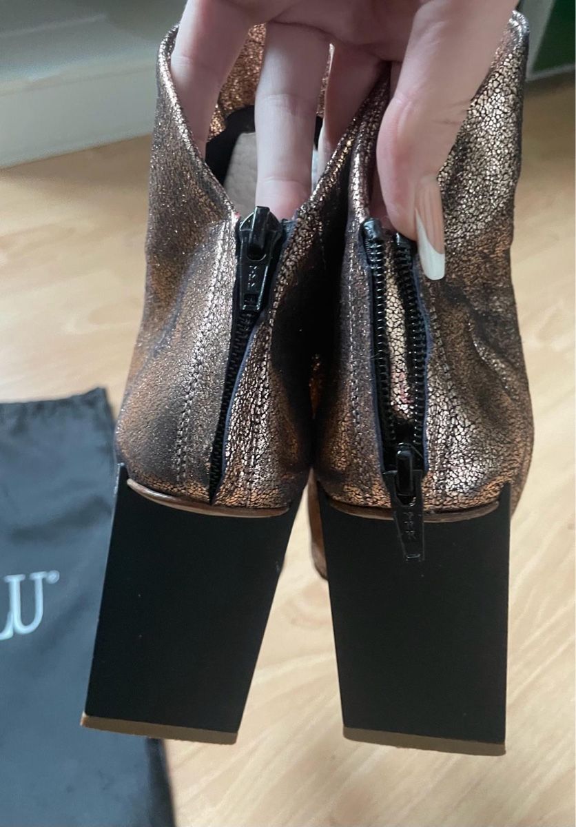 Damenschuhe: Loriblu Damenstiefel – Gebraucht aus Kilchberg ZH von Suisse500 3