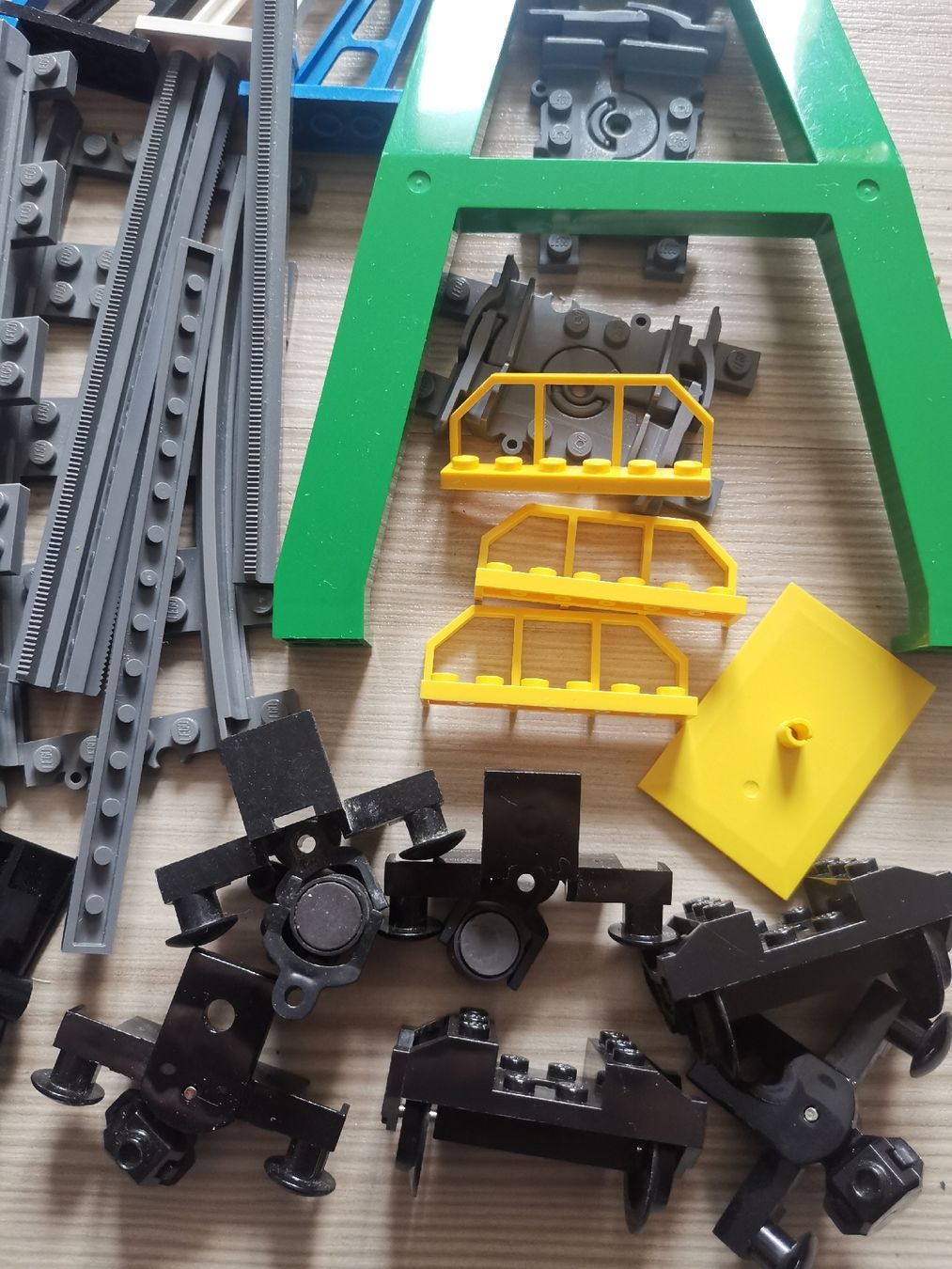 Lego Giocattoli: Lego Eisenbahn Zubehör gemischt – Usato da Effretikon venduto da Superkarin7 5