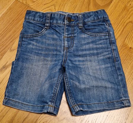 Kurze Jeans