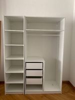 Grande armoire IKEA blanche 3 portes avec penderie + tiroirs
