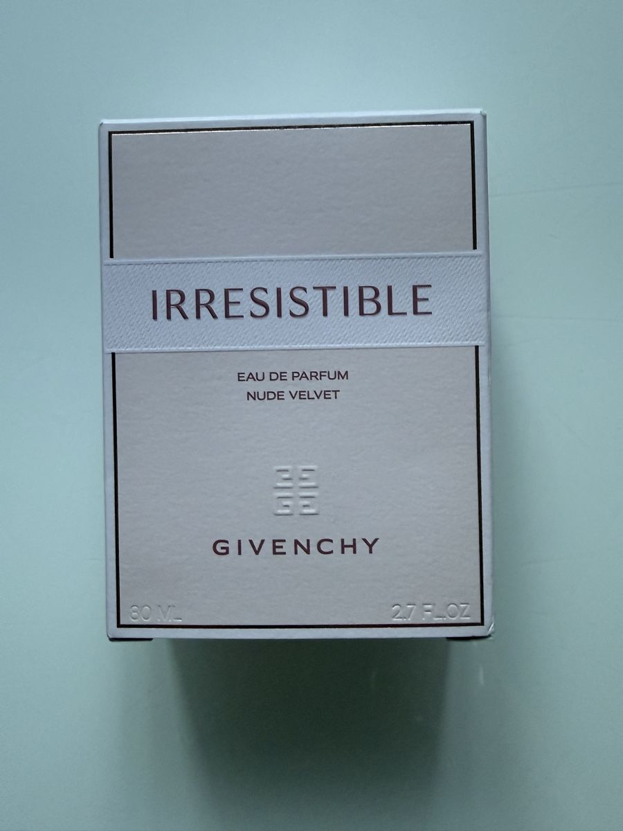 Givenchy Profumi & Eau de Toilette: Givenchy Irresistible Nude velvet – Nuovo e nell'imballaggio originale da Lausanne venduto da Doudoutze 1