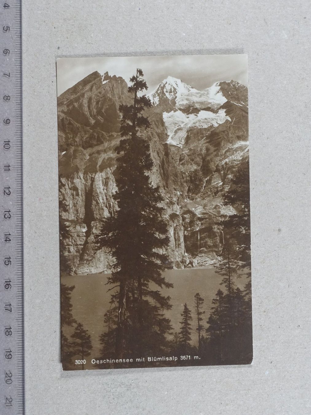 Cartoline postali: Oeschinensee, Blümlisalp – Usato da Lenzburg venduto da fh1