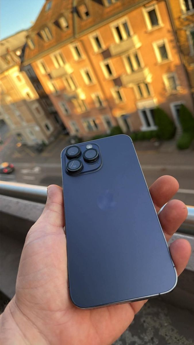 Apple Portables: iPhone 14 Pro Max – D'occasion à Zürich par Tav.vi96 1