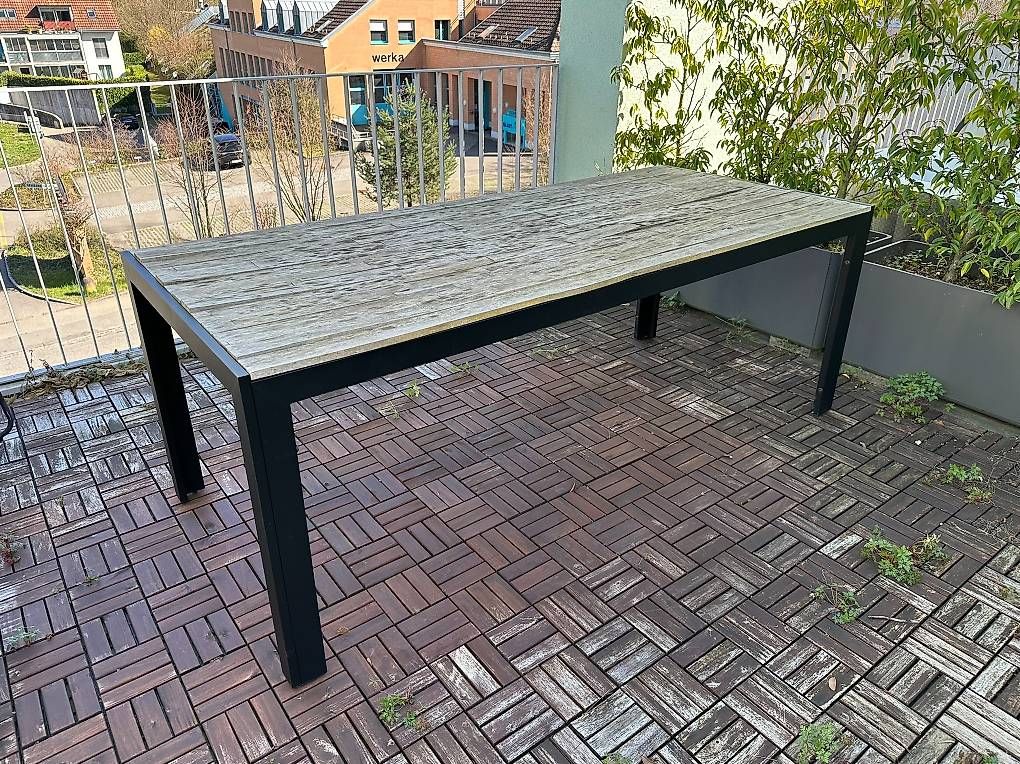 Tables: Venture Home Bois Gartentisch – D'occasion à Boswil par LesCiccone