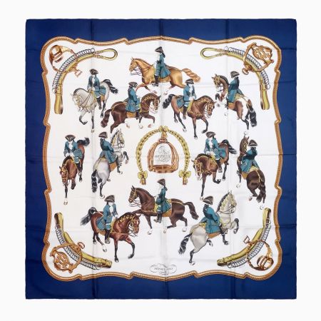 Magnifique Hermès Carré Foulard Scarf en soie 90 cm