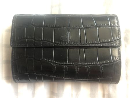 MAJE  portemonnaie schwarzes Leder mit Kroko-Prägung