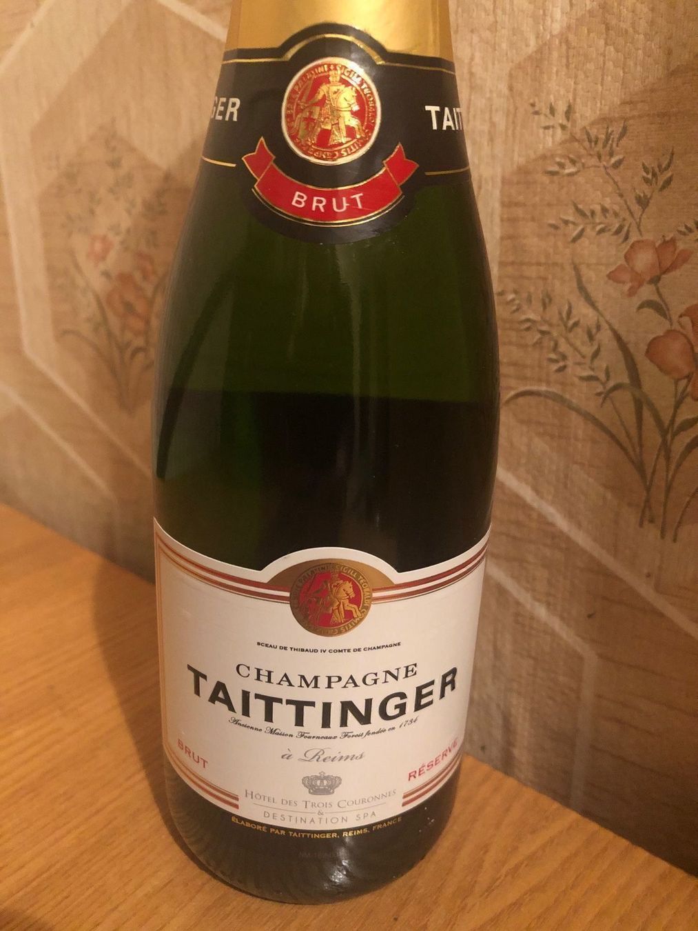 Taittinger Vino: Champagner Taittinger Brut Reserve. 3.75 – Nuovo e nell'imballaggio originale da Wald ZH venduto da mlnt 2