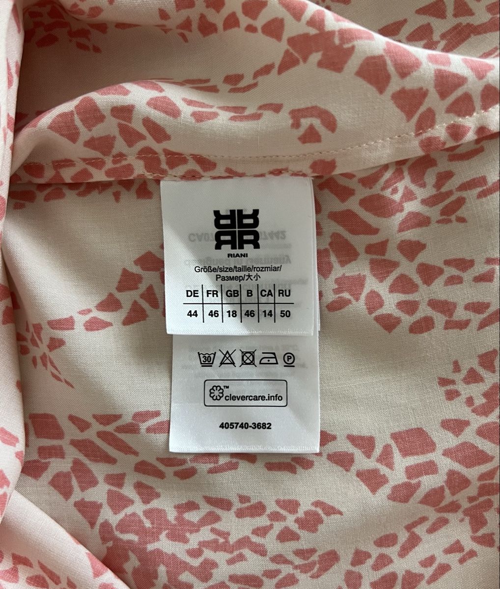 Riani Chemisiers: Bluse RIANI Giraffenmuster rosa Grösse 46  – Neuf (Voir description) à Uster par Family_Boutique 5