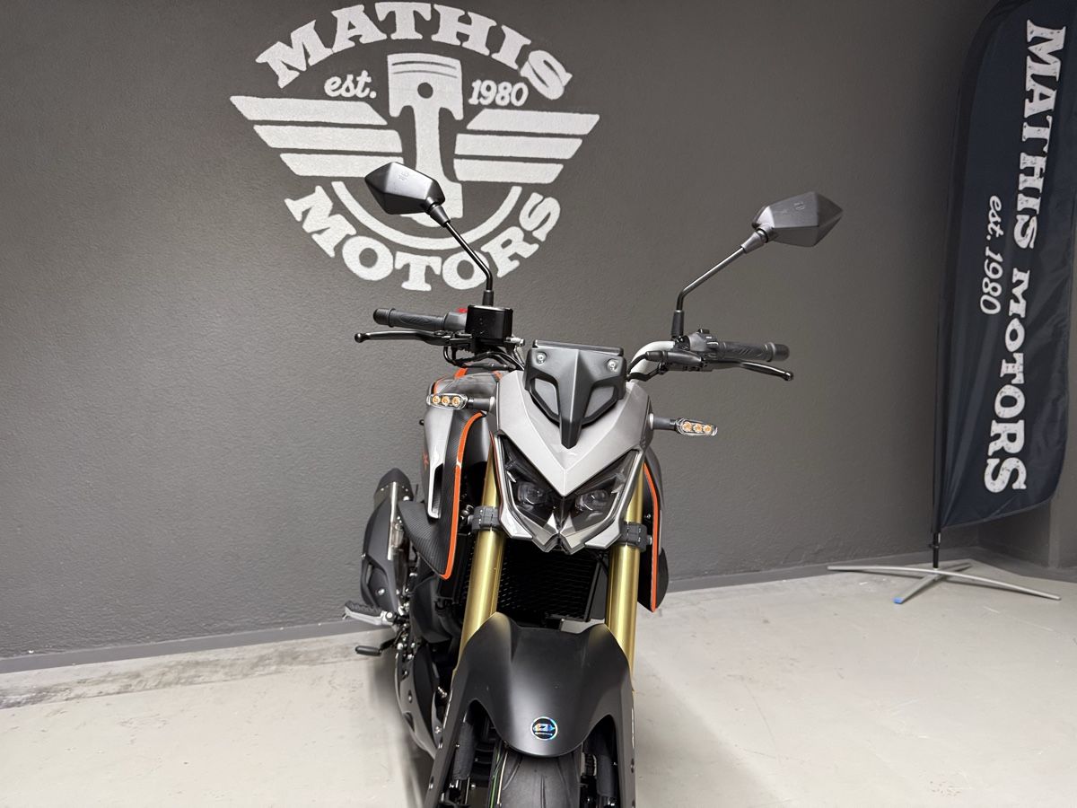 Strada: QJMOTOR SRK 125 S – Nuovo e nell'imballaggio originale da Pfungen venduto da RETRO_MOTORBIKES 9