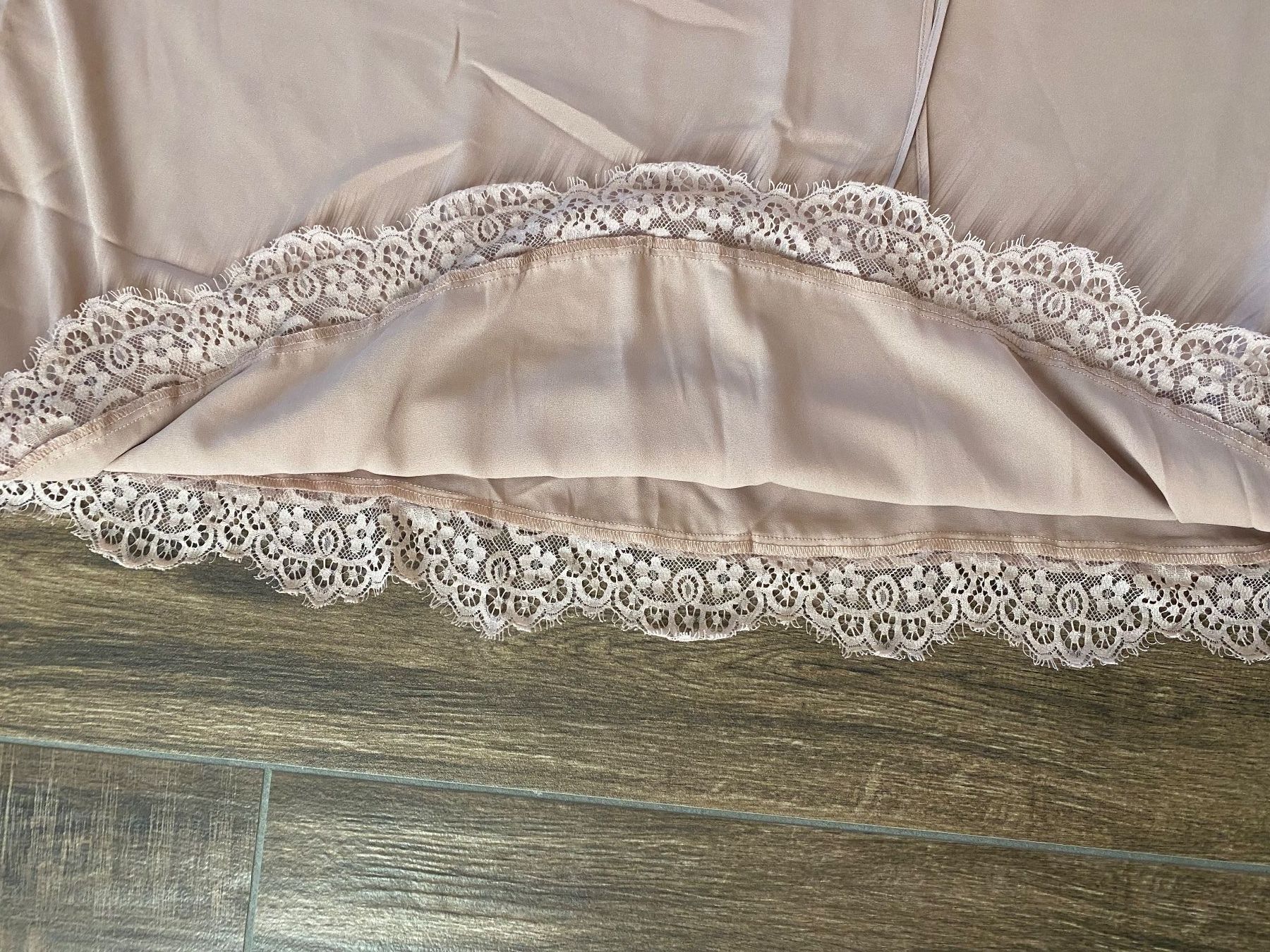H&M Top: H&M Top mit Spitze rosa Gr. 54 – Usato da Pratteln venduto da a23_j2gs 2
