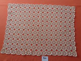 Tischdecke Handarbeit 71cm. x 55 cm.