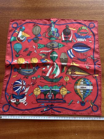 HemresVintage Silk Scarf - Hot Air Balloon Design, Red, Larg