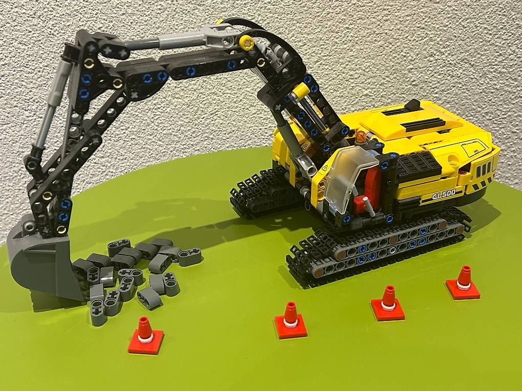 Lego Spielzeuge: LEGO Technic 42121 - Hydraulikbagger 2 in 1 – Gebraucht aus Hildisrieden von Albi35 2