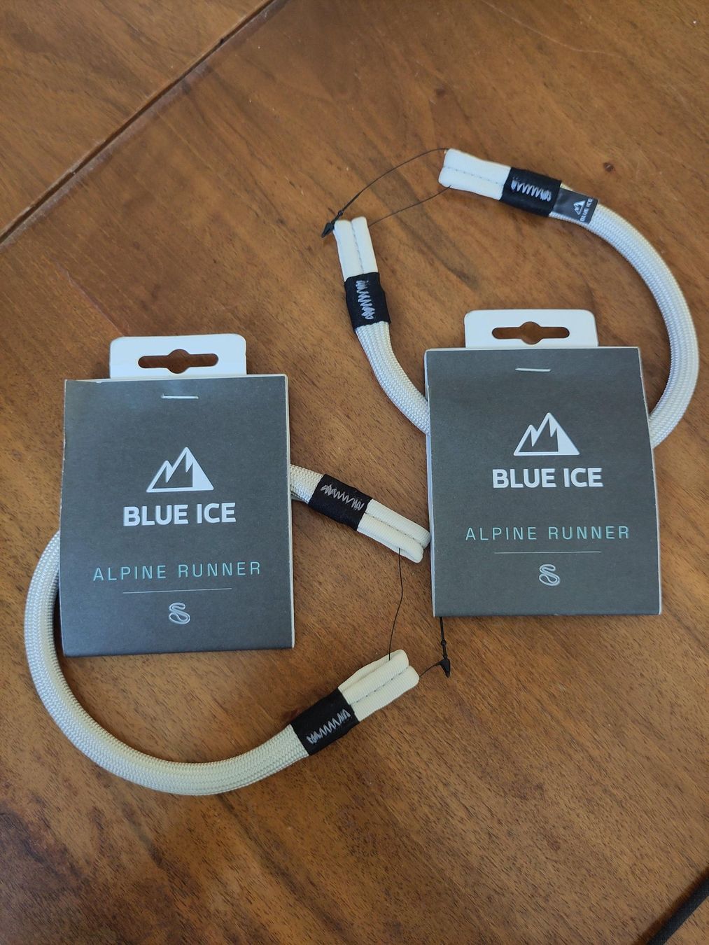 Uhren: Blue Ice Alpine Runner 35cm – Neu und originalverpackt aus Luzern von SimonLuzern123