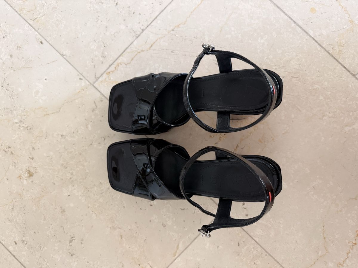Aeyde Chaussures femmes: New Aeyde Sandals Black Patent Leather – Neuf (Voir description) à Corsier-sur-Vevey par Kristina.Nova 7
