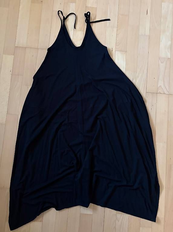 Tute: Jumpsuit schwarz – Usato da zürich venduto da shantima 1
