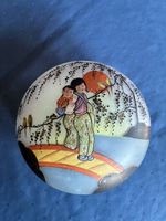Glasdose mit japanischen Motiven 