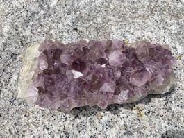 Schöne Amethyst Druse Quarz Kristall Schweiz Unikat