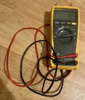 Fluke 77 IV Digital-Multimeter