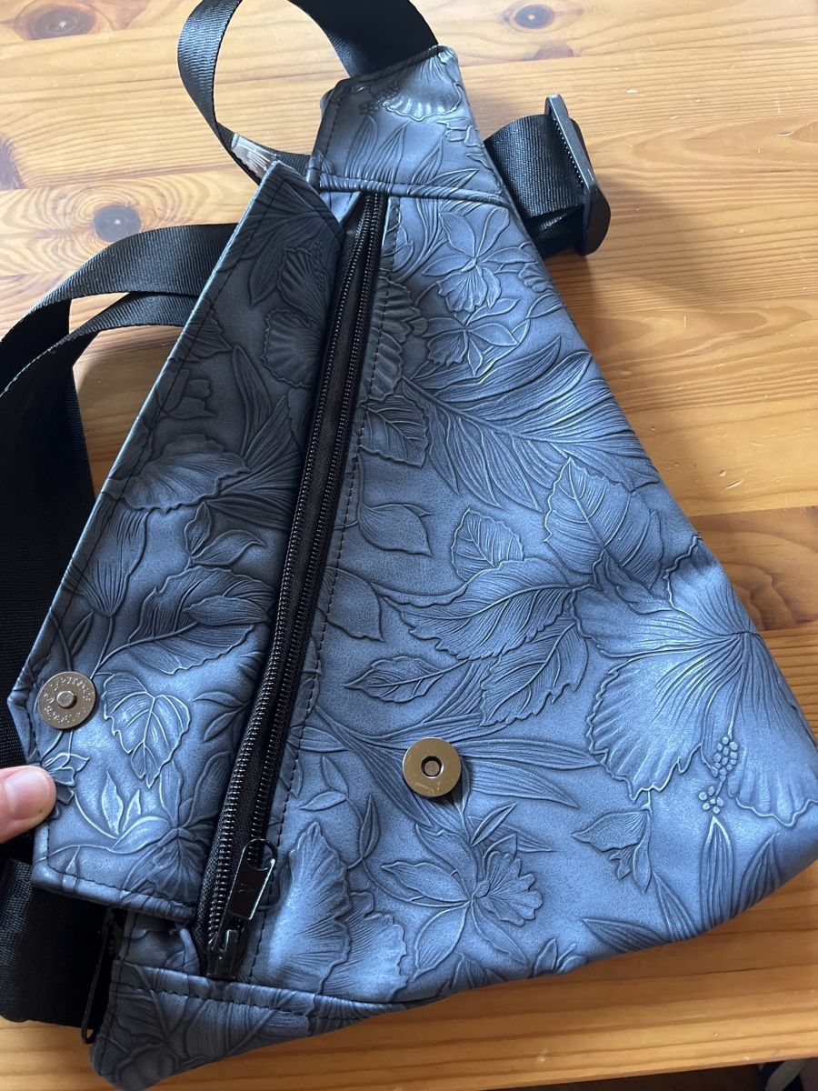 Borse: Slingbag Ernie Alltag, Tasche – Nuovo (secondo la descrizione) da Uznach venduto da cor_lb5v 2